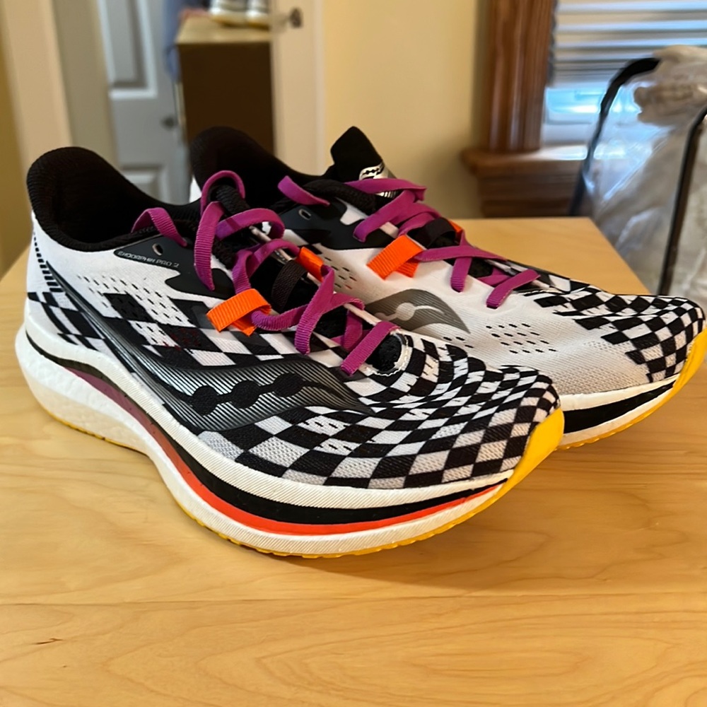 Saucony - Endorphin Pro 2 - Women’s Size 8 - EUC